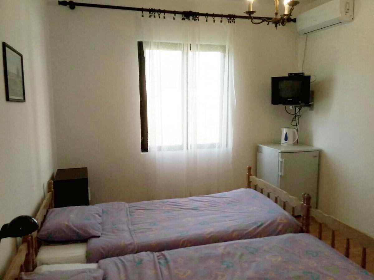 Guesthouse Djurisic Херцег-Нови Экстерьер фото